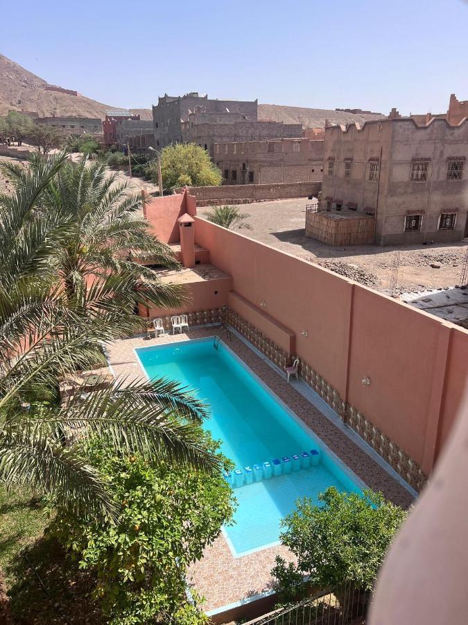 Riad Perlamazigh زڭورة المظهر الخارجي الصورة